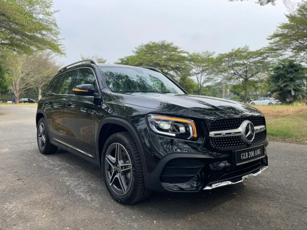 mercedes glb200 amg giao ngay 2
