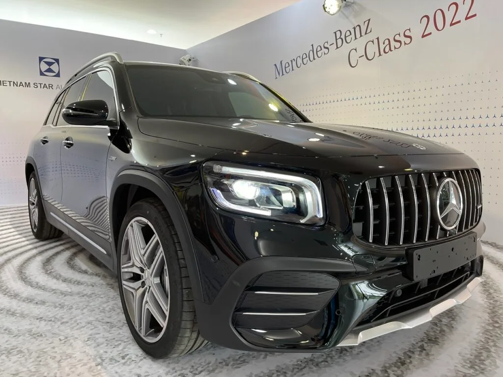 mercedes glb 35 den giao ngaymercedes phu my hung 2