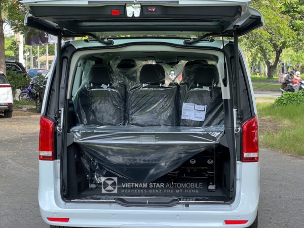 mercedes v250 luxury 2023 mau trang giao ngay mercedes phu my hung 0907060505 12