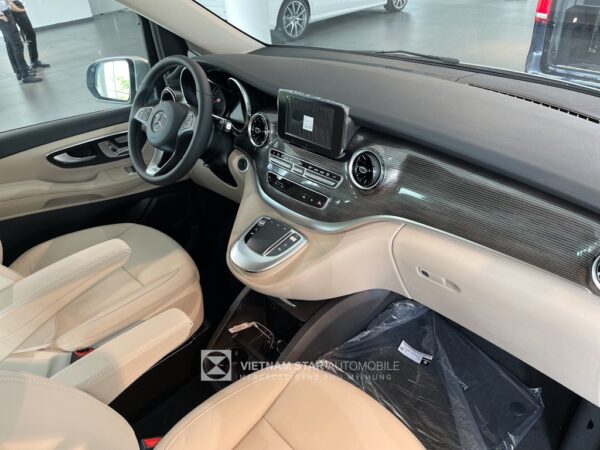 Mercedes V250 Luxury | Giá Xe MPV 7 Chỗ 2025