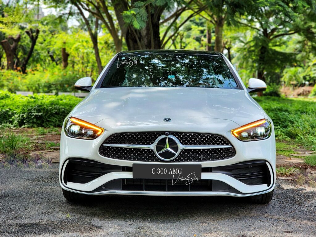 Mercedes C300 AMG Màu Trắng