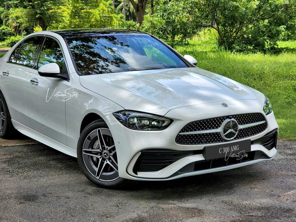 Mercedes C300 AMG Màu Trắng