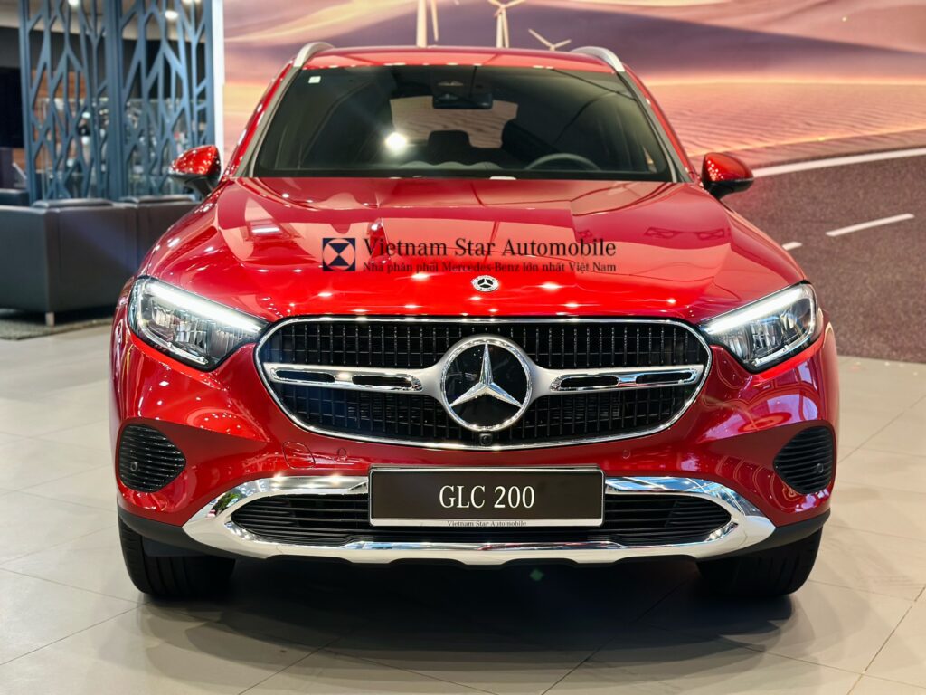 Mercedes GLC 200 Màu đỏ