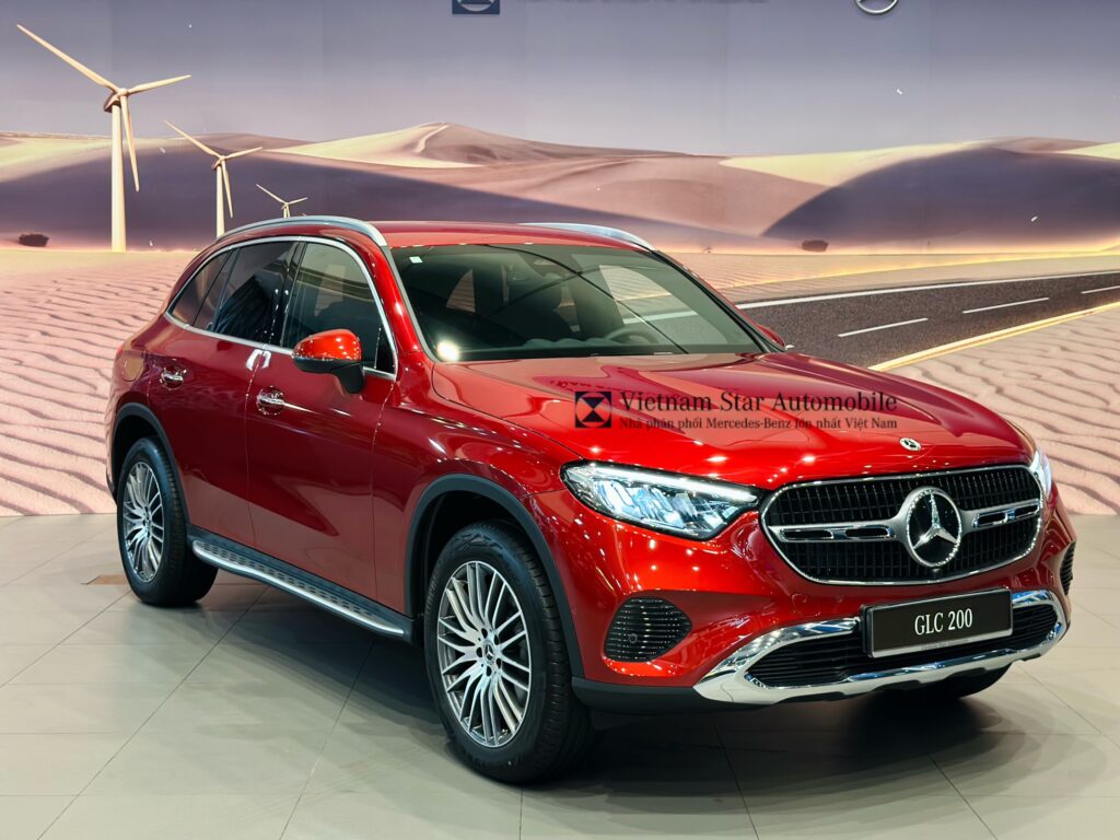 Mercedes GLC 200 Màu đỏ