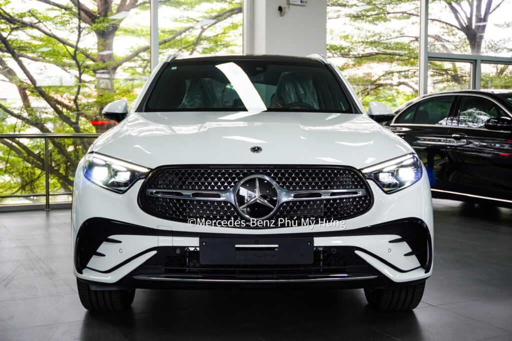 mercedes glc 300 trang mercedes phu my hung 1 1