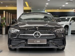 Mercedes C300 Màu Đen Giao Ngay