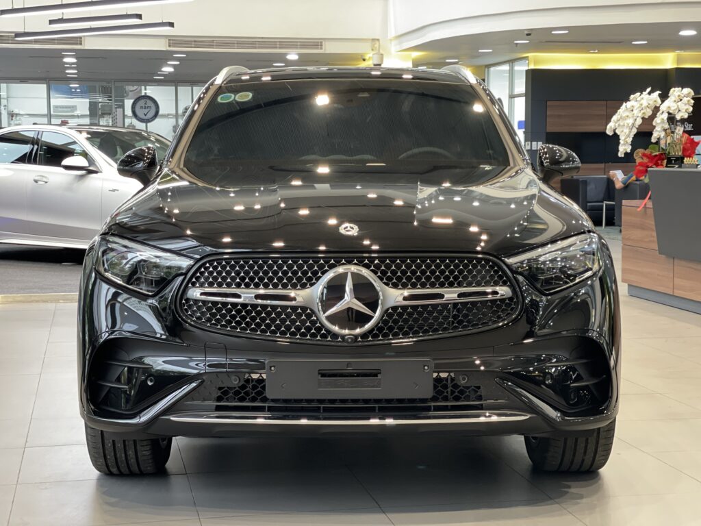 Mercedes GLC 300 Màu Đen