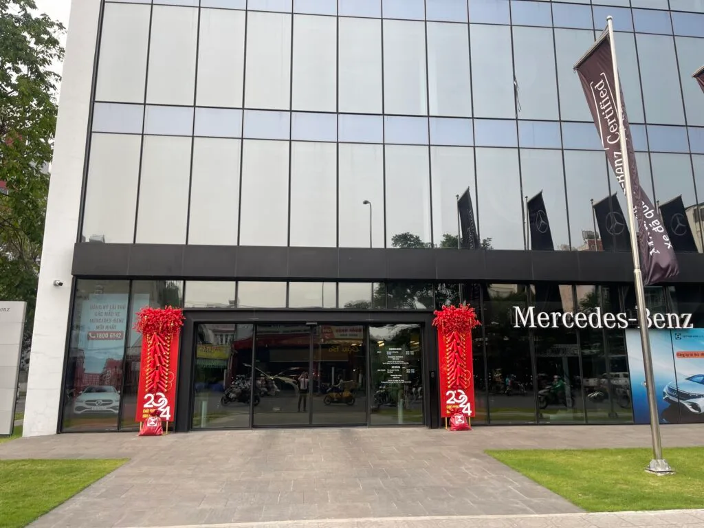 Đại Lý Mercedes Việt Nam | Đại Lý Chính Hãng - Dịch Vụ 5 Sao Đại lý Mercedes Trường Chinh