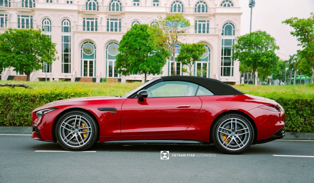 Mercedes-AMG SL 43 Mercedes-AMG SL 43 - Xe Thể Thao Mui Trần