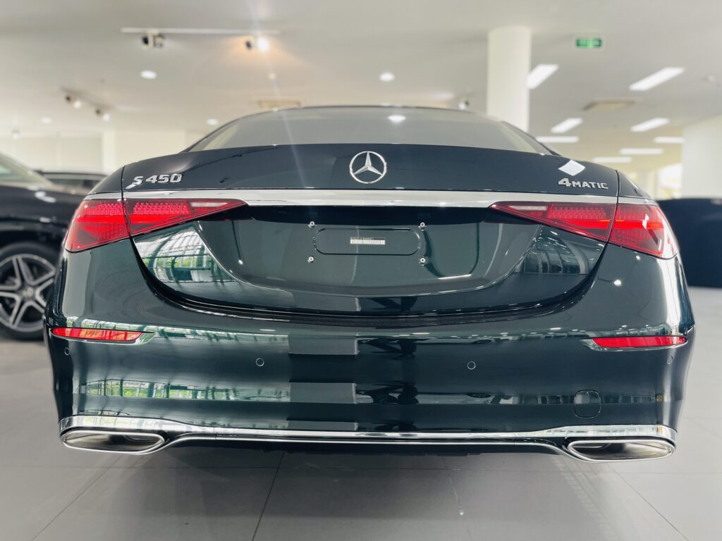 Mercedes S450 Luxury 2024 Màu Xanh Emerald (Xanh ngọc lục bảo)