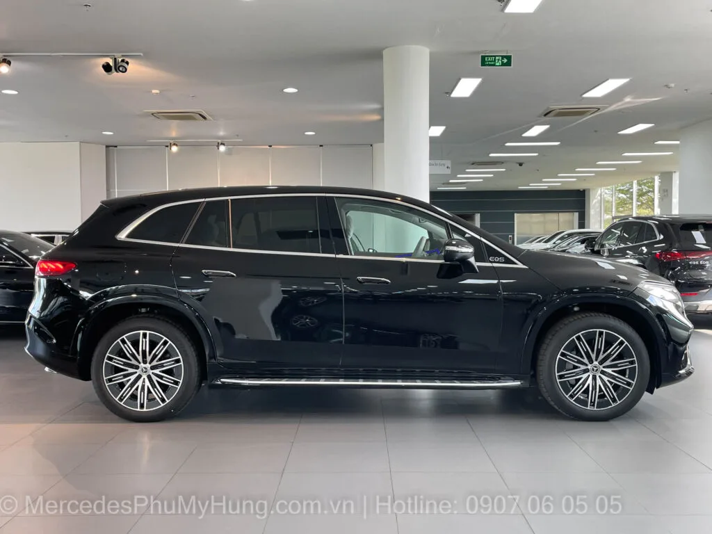 Giá xe điện Mercedes EQS 500 4Matic Màu Đen