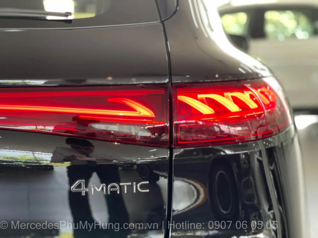 Giá xe điện Mercedes EQS 500 4Matic Màu Đen