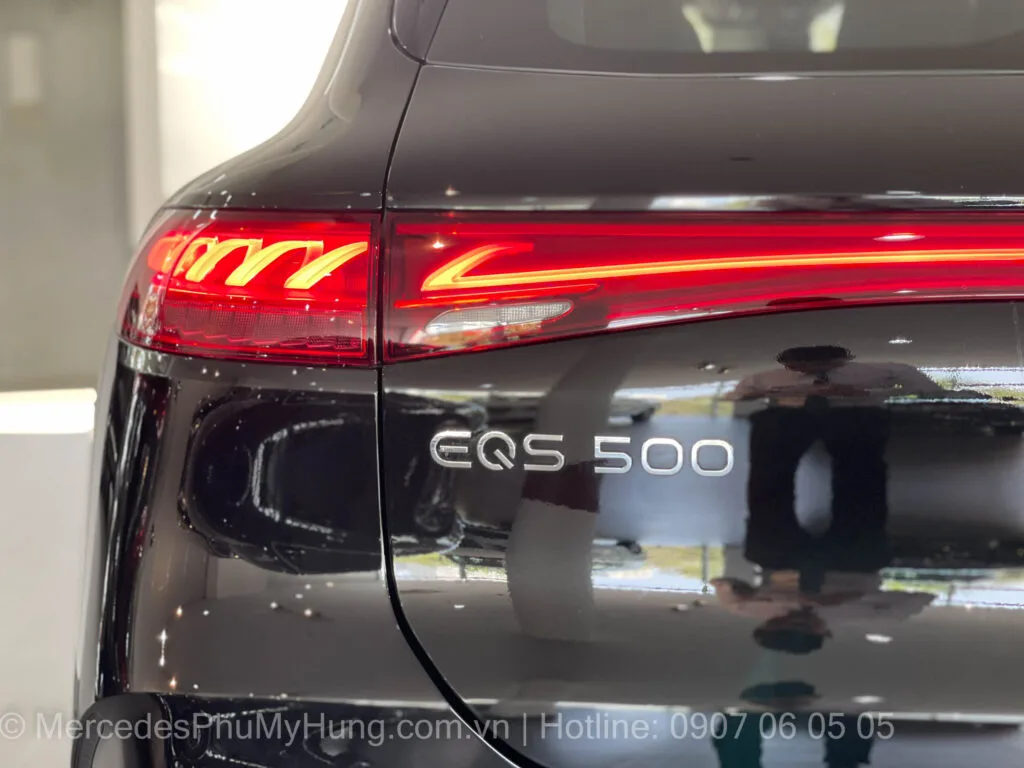 Giá xe điện Mercedes EQS 500 4Matic Màu Đen