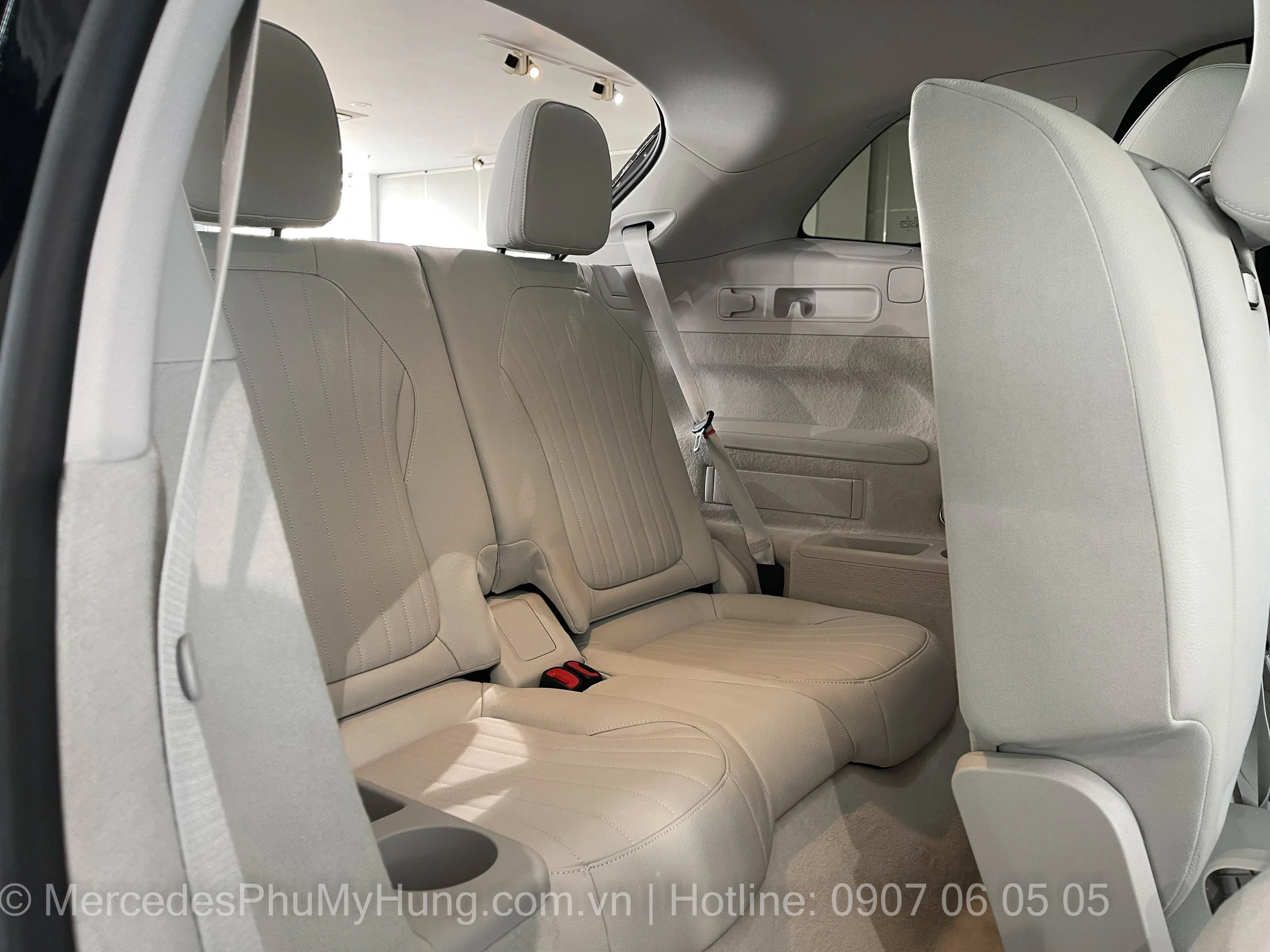 Mercedes-Benz EQS 500 4Matic SUV - Ảnh 13