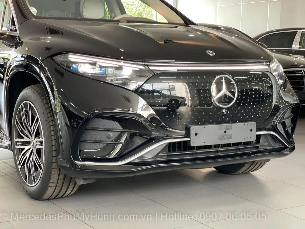 Giá xe điện Mercedes EQS 500 4Matic Màu Đen