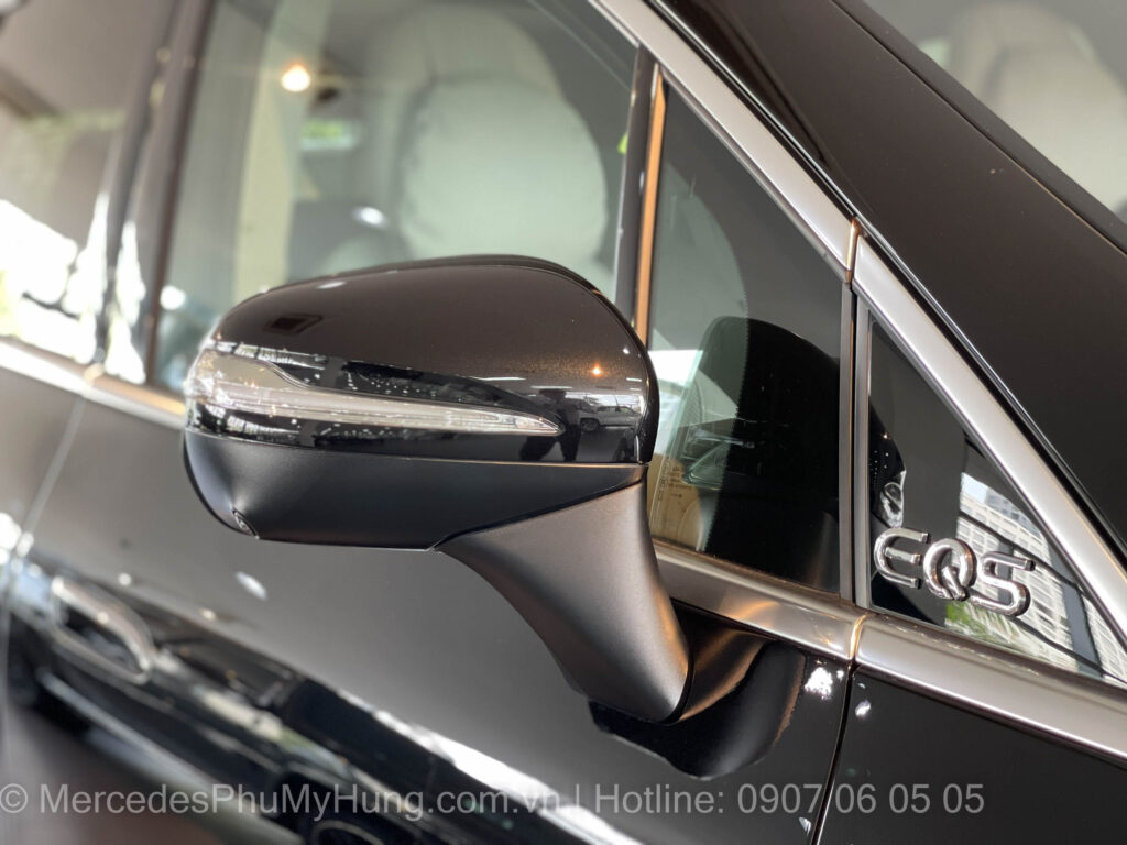 Giá xe điện Mercedes EQS 500 4Matic Màu Đen