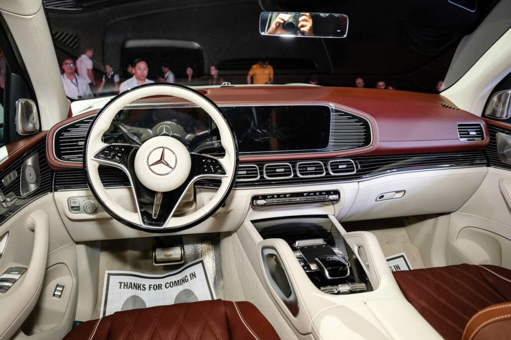 Mercedes-Maybach GLS 600 Giá Lăn Bánh Và Khuyến Mãi 2025 Maybach GLS 600 Giá Lăn Bánh 2025