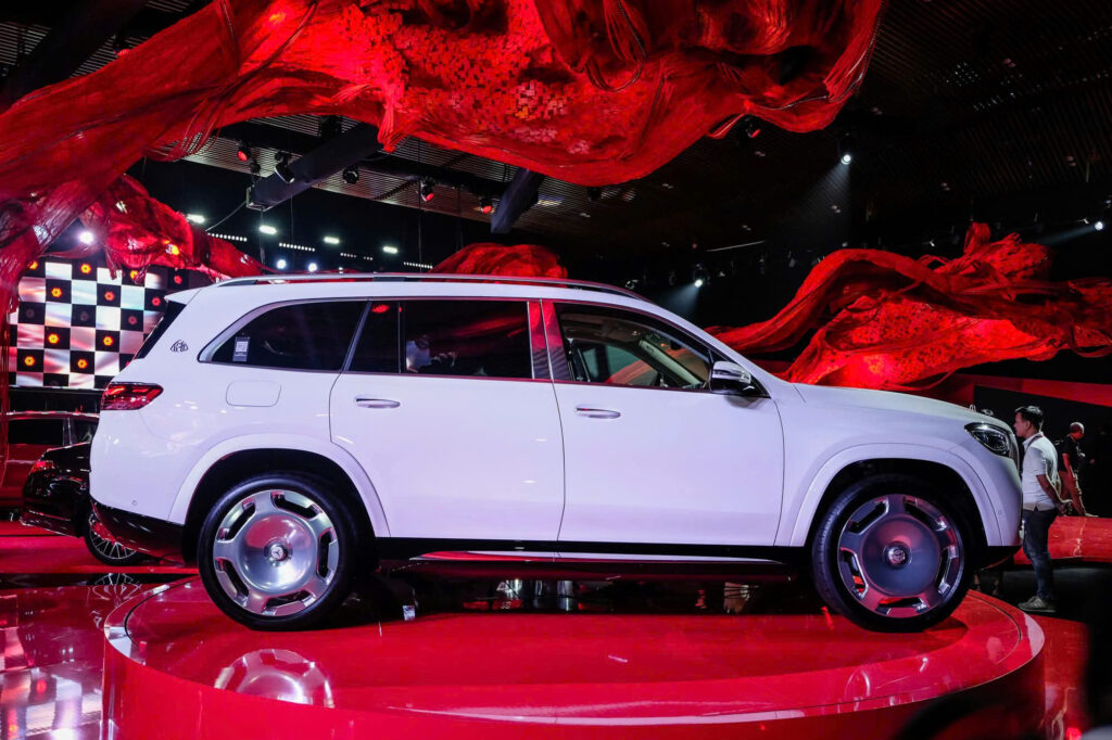 Mercedes-Maybach GLS 600 Giá Lăn Bánh Và Khuyến Mãi 2025 Maybach GLS 600 Giá Lăn Bánh 2025