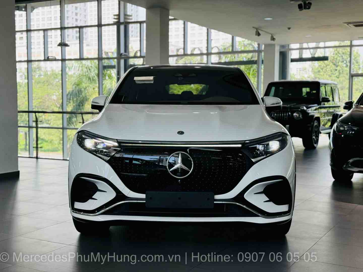 Xe điện Mercedes 7 chỗ SUV giá xe Mercedes EQS 500 màu Trắng