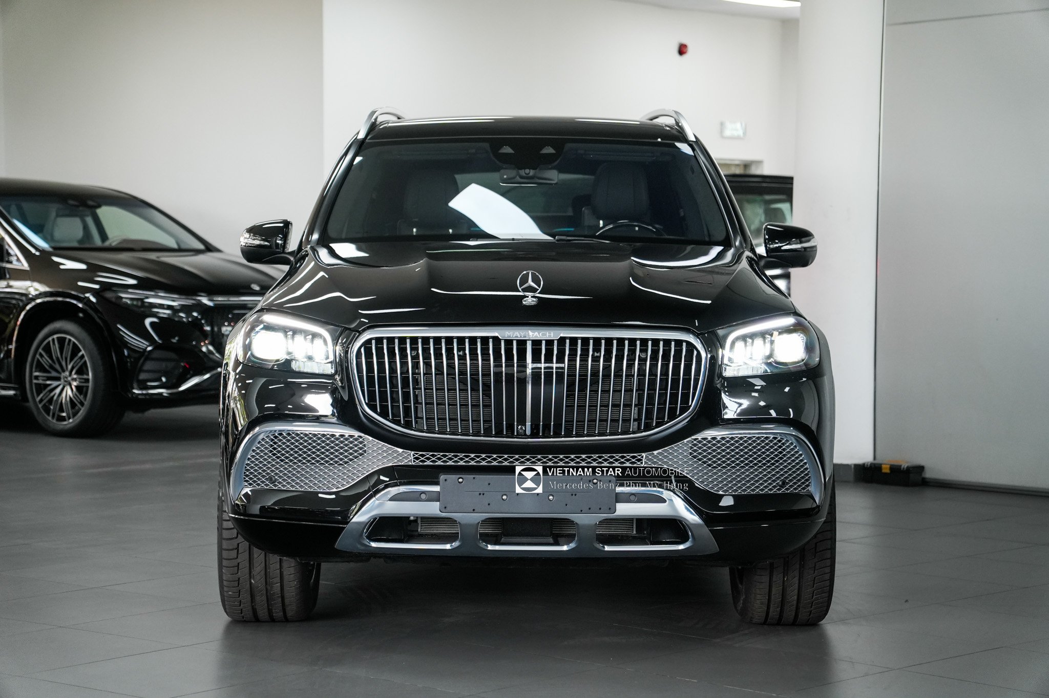 Giá xe Maybach GLS 480 Màu Đen