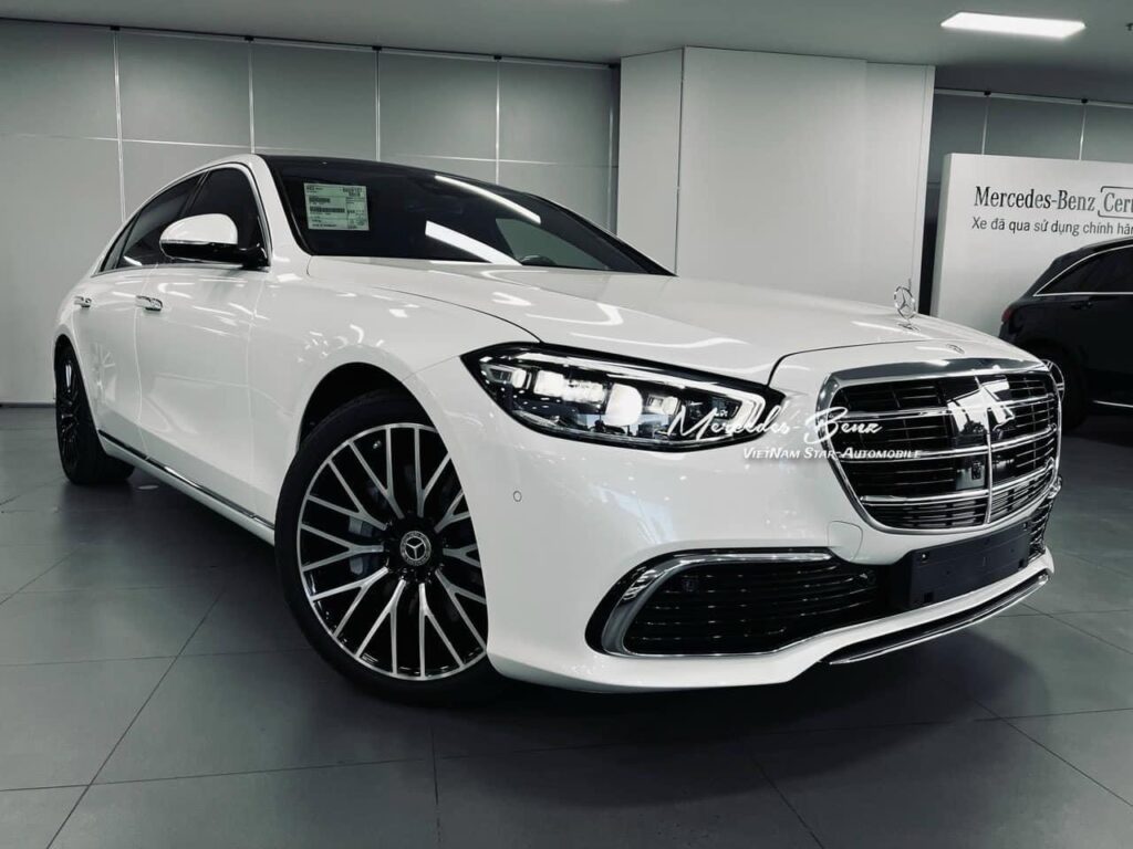 Gia xe Mercedes S450 Luxury Mau Trang 2