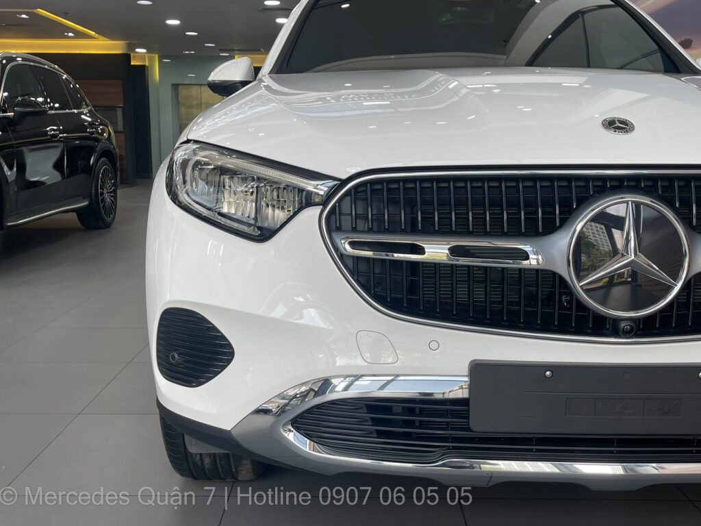 GLC200 gia lan banh Mercedes Quan 7 2