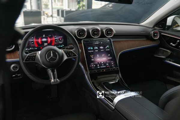 Giá Mec C200 Plus 2024 Mercedes Phú Mỹ Hưng Quận 7