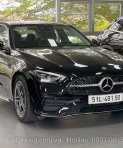 Mercedes C300 AMG Cũ Lăn Bánh Việt Nam