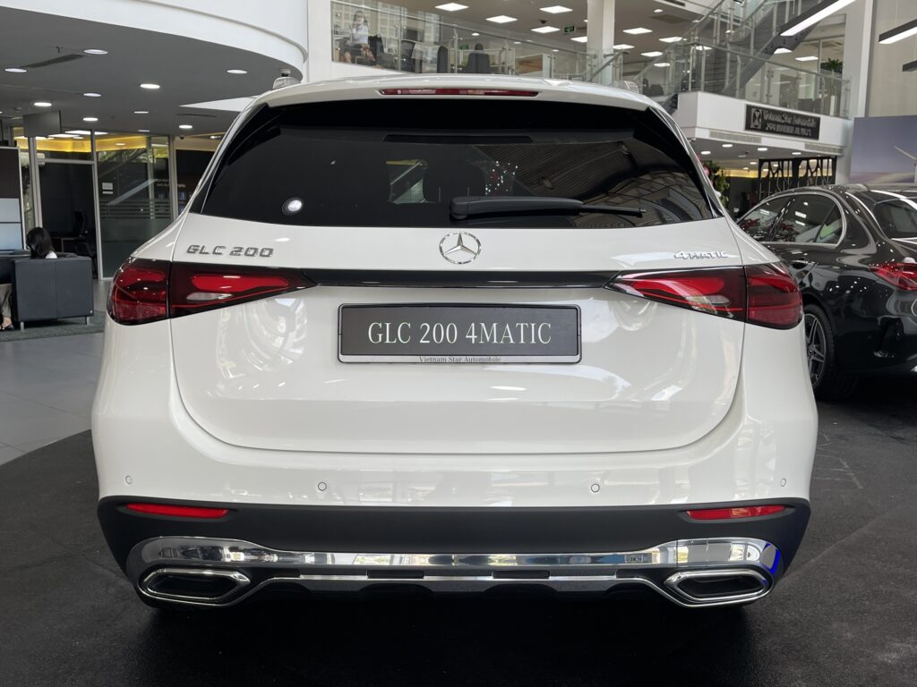 Mercedes GLC 200 4Matic Màu Trắng Giá Lăn Bánh Biên Hòa