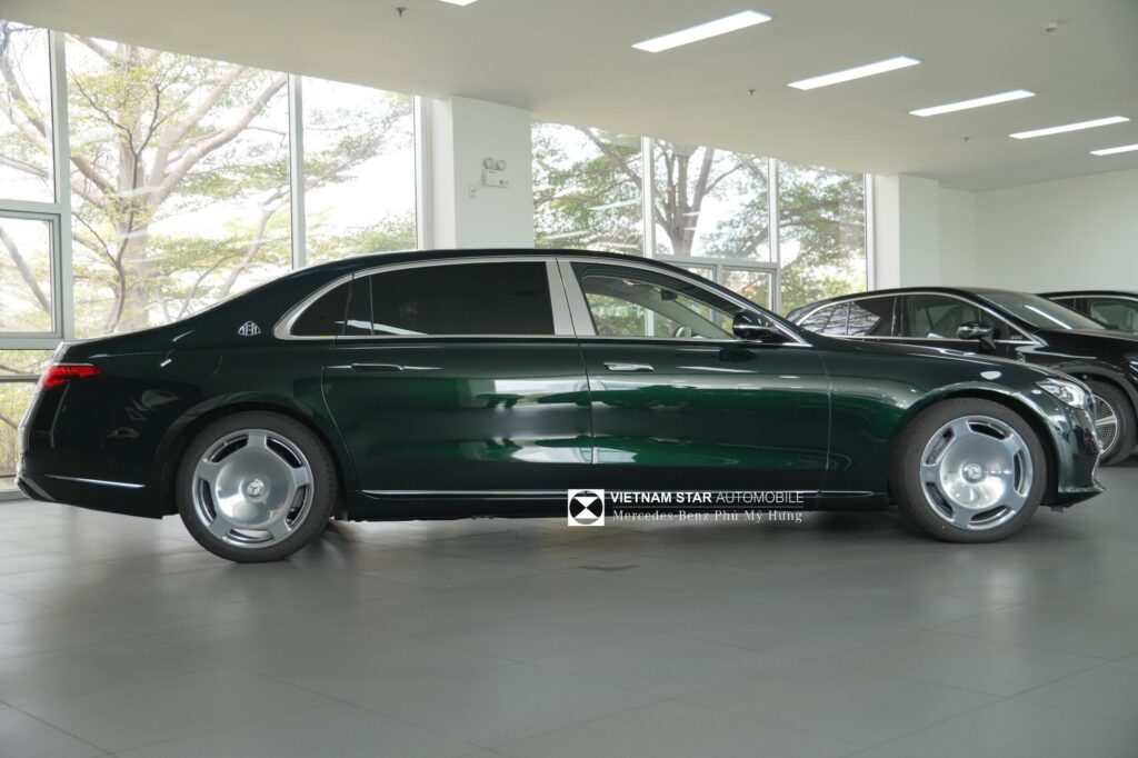 Thân xe S450 Maybach Xanh