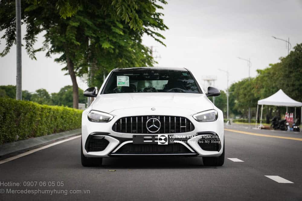 Mercedes C63 AMG