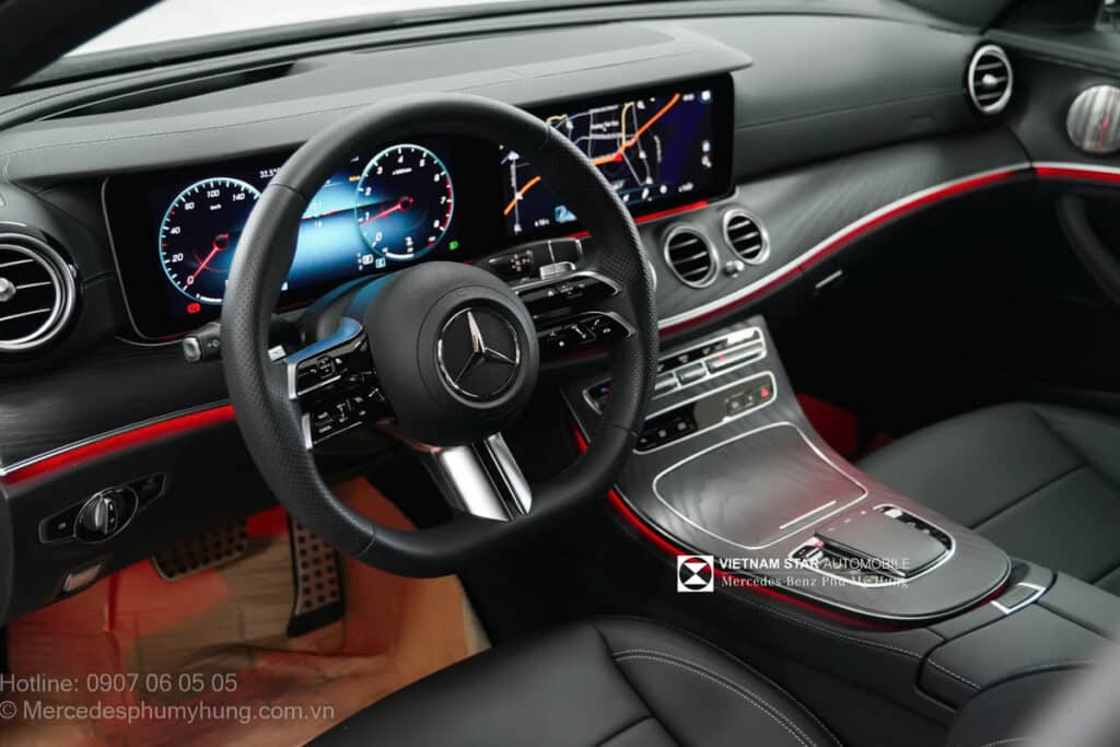 Mercedes E300 Màu Trắng