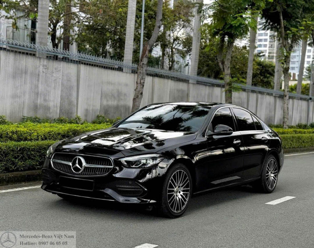 Mercedes C200 Tại Mercedes Quận 1