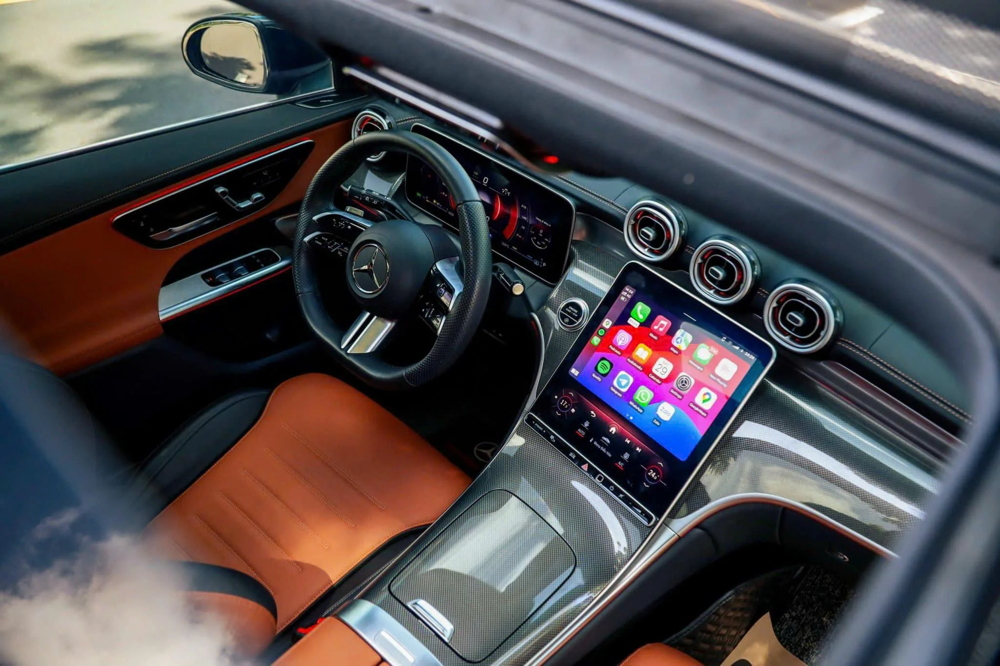 Mercedes-Benz GLC 300 4MATIC - Ảnh 10