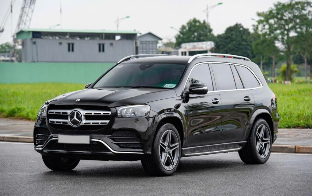 Mercedes GLS 450 lăn bánh tại Mercedes Quận 2