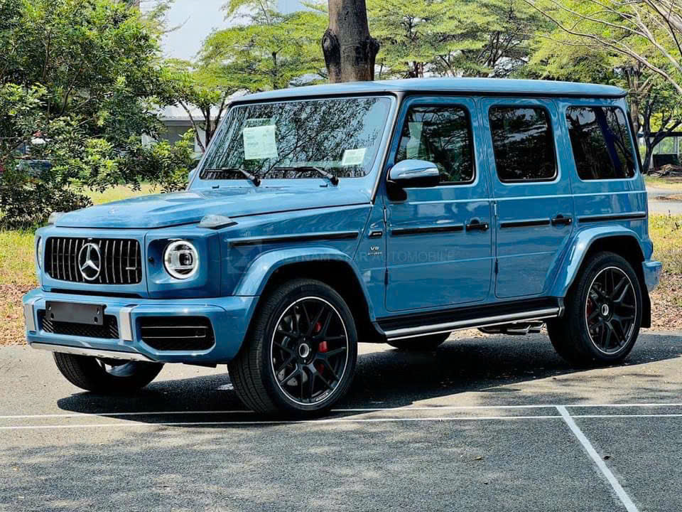 Mercedes-AMG lăn bánh tại Mercedes Quận 2