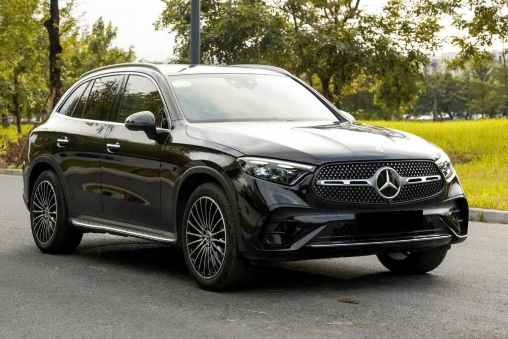 GLC 300 4Matic Lăn Bánh Mercedes Quận 8