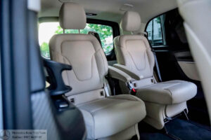 Mercedes V250 AMG | Hàng ghế thứ 3 rộng rãi