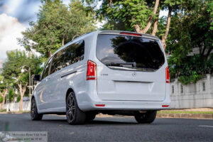 Mercedes V250 AMG Màu Trắng Tại Phú Mỹ Hưng