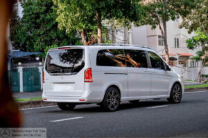 Mercedes V250 AMG Lăn Bánh Mercedes Phú Mỹ Hưng