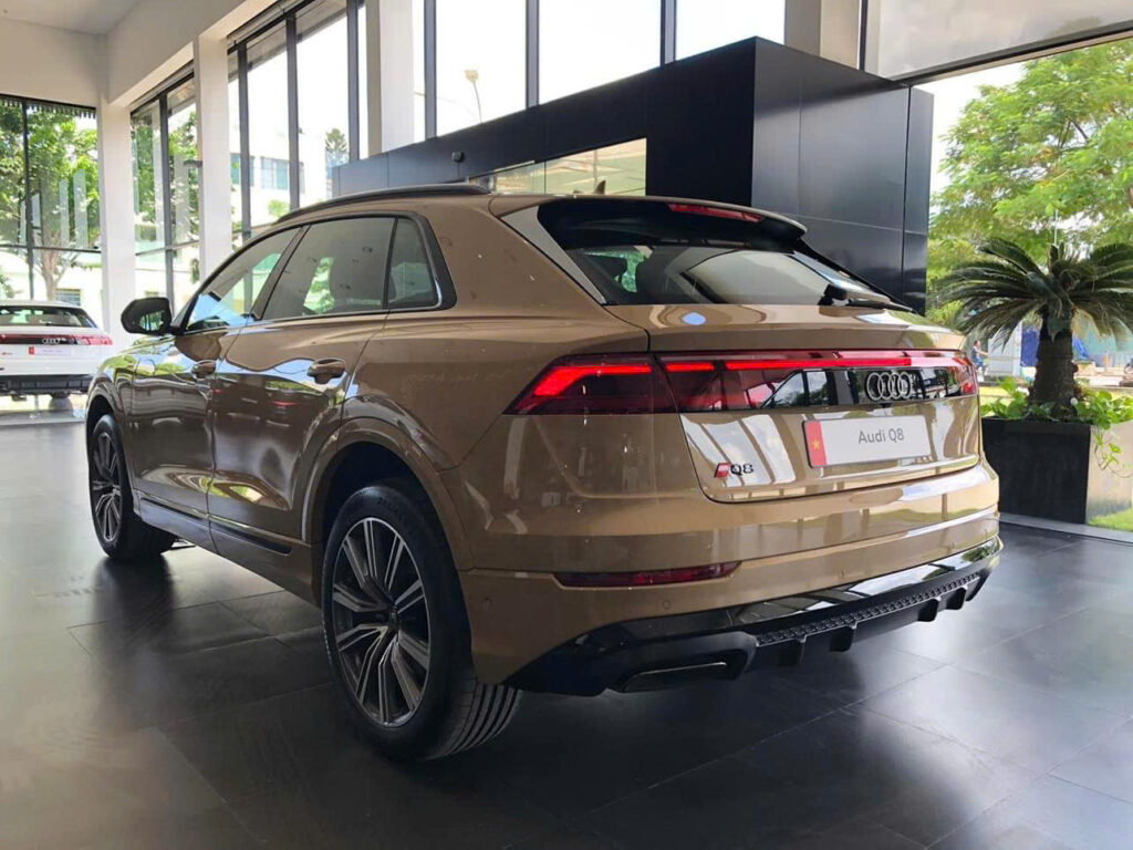 So Sánh An Toàn Audi Q8 và Mercedes GLE 53 Coupe