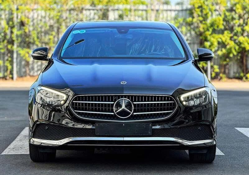 Alternative view of [Xe Cũ] Mercedes-Benz E180