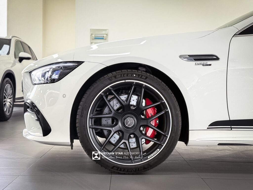 Mercedes-AMG GT 53 4Matic Mercedes-AMG GT 53 4Matic+ Mâm xe thể thao AMG 21-inch