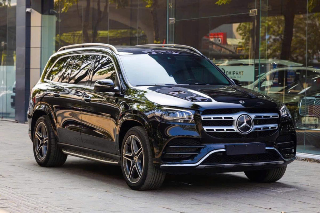 Mercedes GLS 450 4Matic Màu Đen Lăn Bánh Hồ Chí Mính