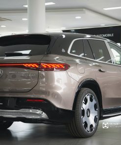 Phần đuôi EQS 680 Maybach thiết kế tỉ mỉ và cuốn hút
