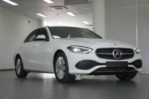Mercedes C200 Avantgarde Màu Trắng