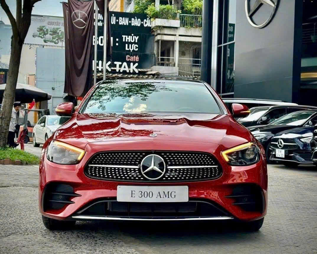 Mercedes E300 AMG Tại Bình Thạnh - Giá Xe và Ưu đãi mới 2025 Mercedes E300 AMG Tai Binh Thanh 1
