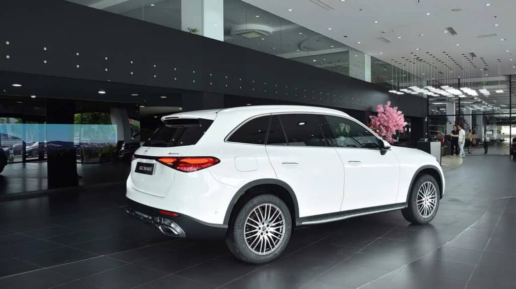 Mercedes GLC 200 Quận 7: SUV Sang Trọng cho Gia Đình 5 Chỗ Mercedes GLC 200 Quan 7 3