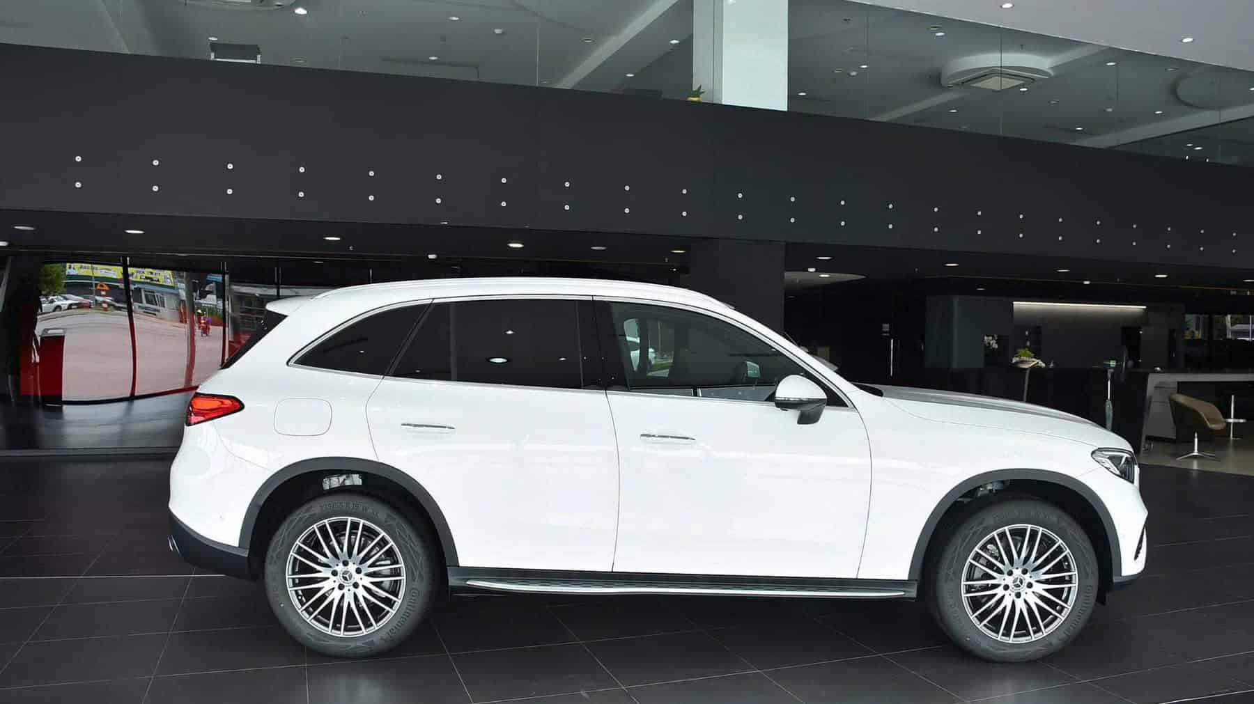 Mercedes GLC 200 Quận 7: SUV Sang Trọng cho Gia Đình 5 Chỗ Mercedes GLC 200 Quan 7 5