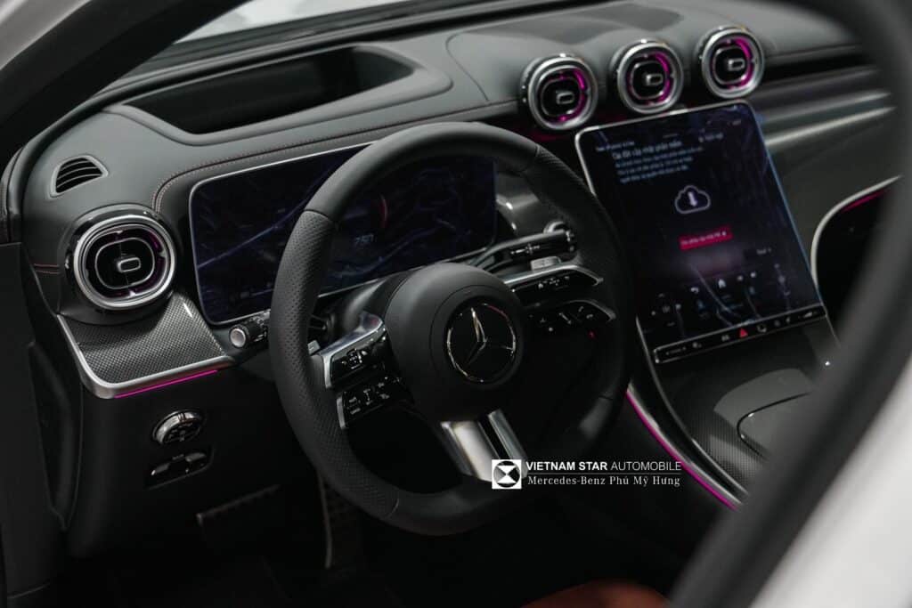 Mercedes GLC 300 Quận 7: SUV Đa Dụng và Hiệu Suất Vượt Trội Mercedes GLC 300 Quan 7 2